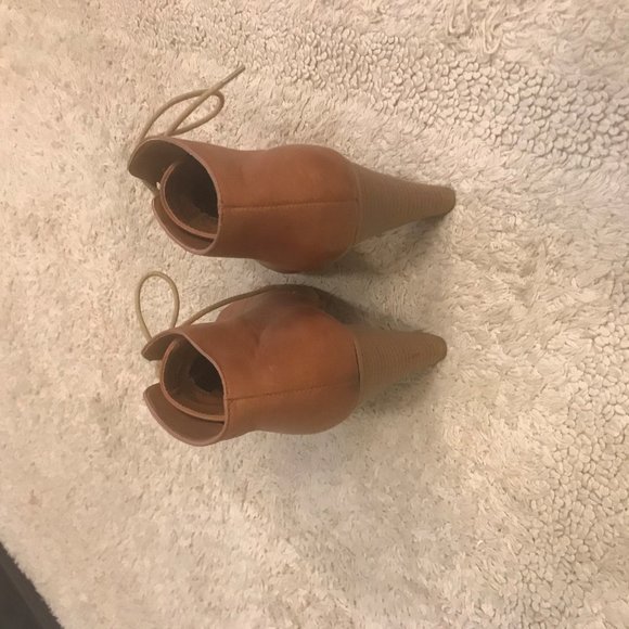 Brown open toe booties - Picture 2 of 3